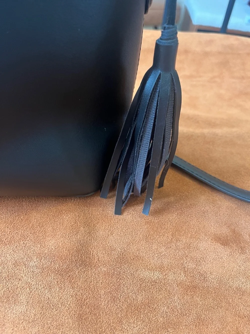 Lauren Ralph Lauren Black Leather Drawstring Bucket Crossbody - Picture 13 of 13